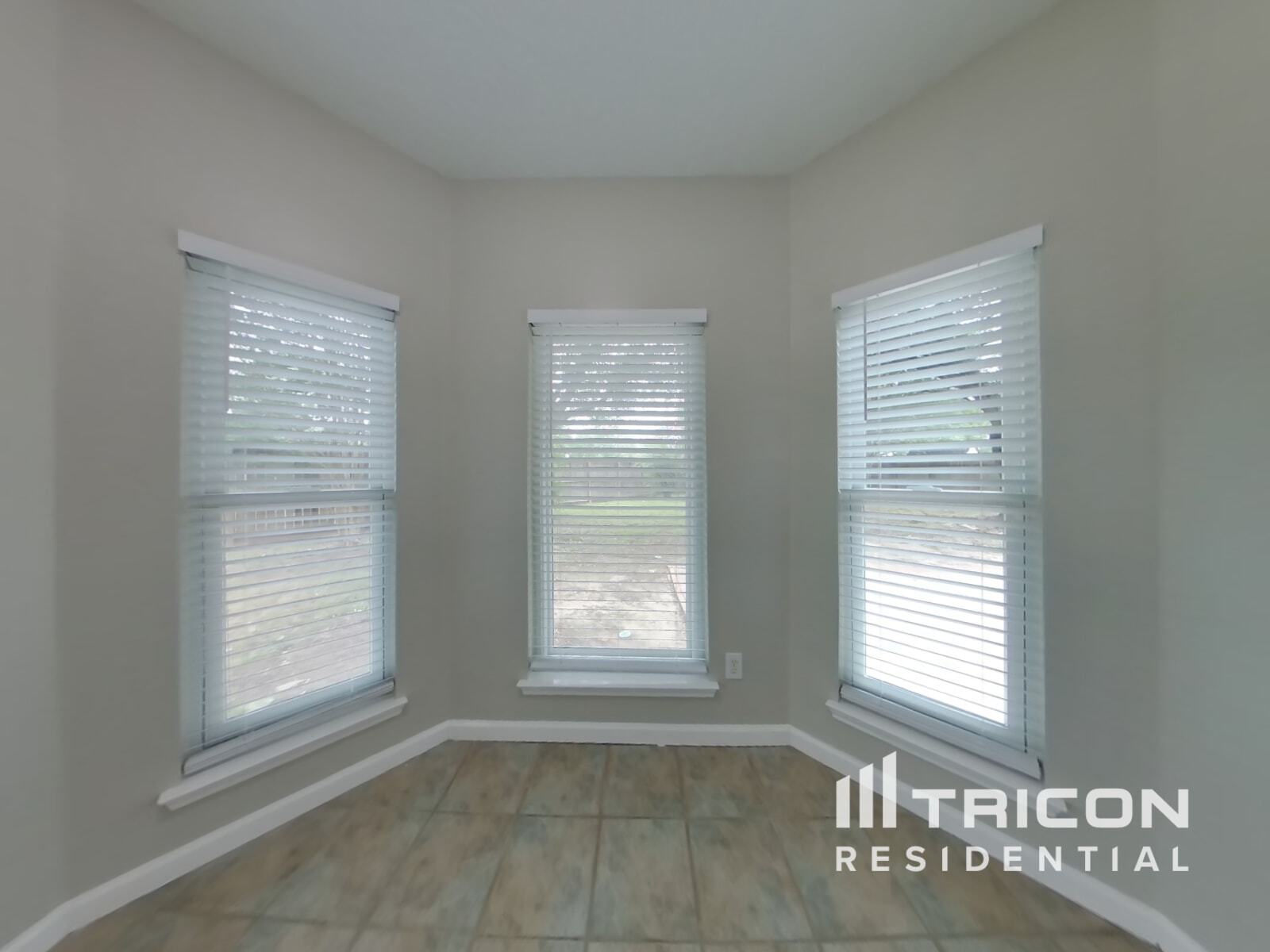Building Photo - 17419 Pikes Peek Ct