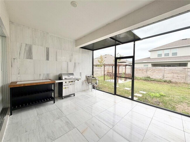 Building Photo - 19153 Planetree St