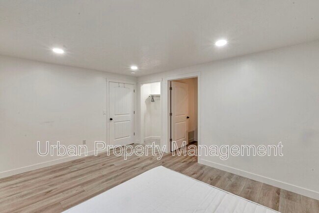 Building Photo - 3761 W 620 N