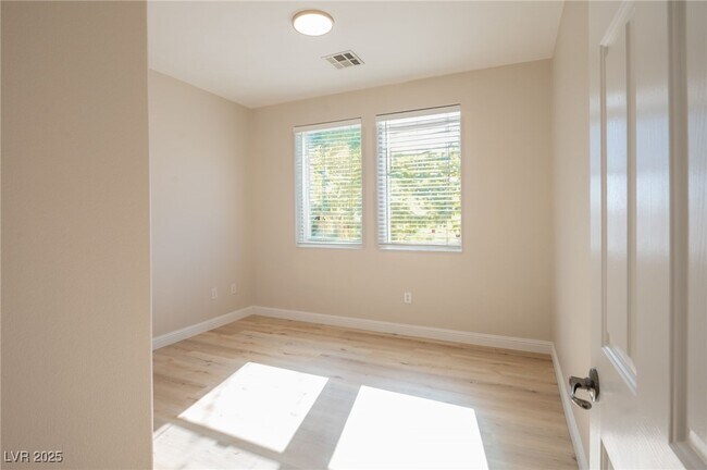 Building Photo - 2313 Scissortail Ct