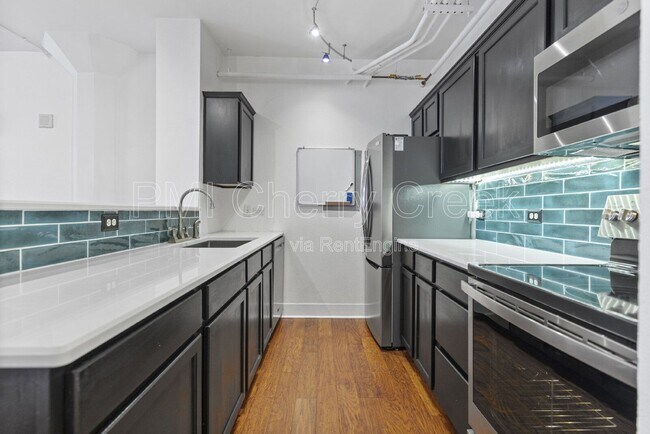 Building Photo - 444 17th St