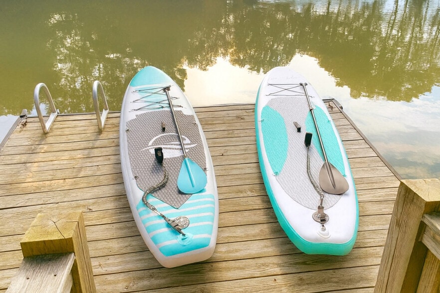 Building Photo - 555 Laurel Cove Rd