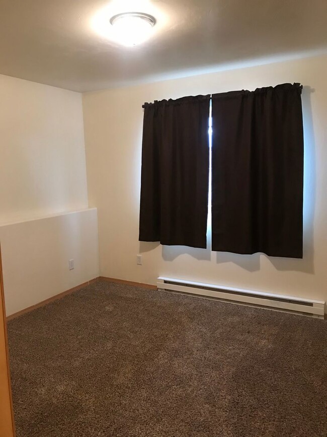 Building Photo - 1125 Orion-1