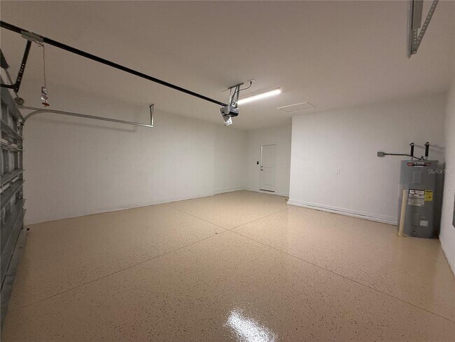 Building Photo - 3915 Big Sky Dr