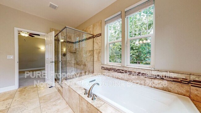 Building Photo - 14600 Jomark Ln
