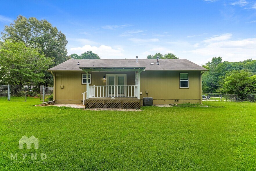 Building Photo - 6717 San Moore Dr