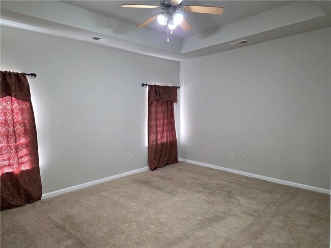 Building Photo - 46 Mercer Ln