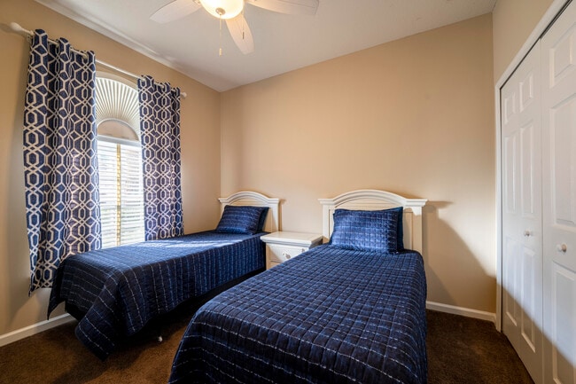 Building Photo - 8116 Carnoustie Pl