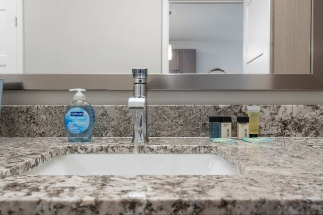 Building Photo - 601 Sand Pearl Ln