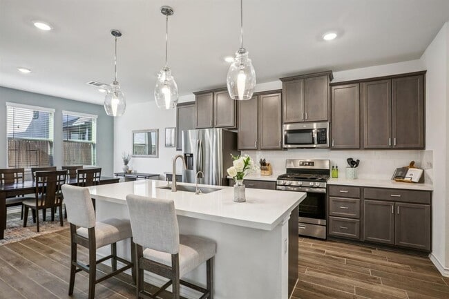 Building Photo - 2903 Bronx Dr