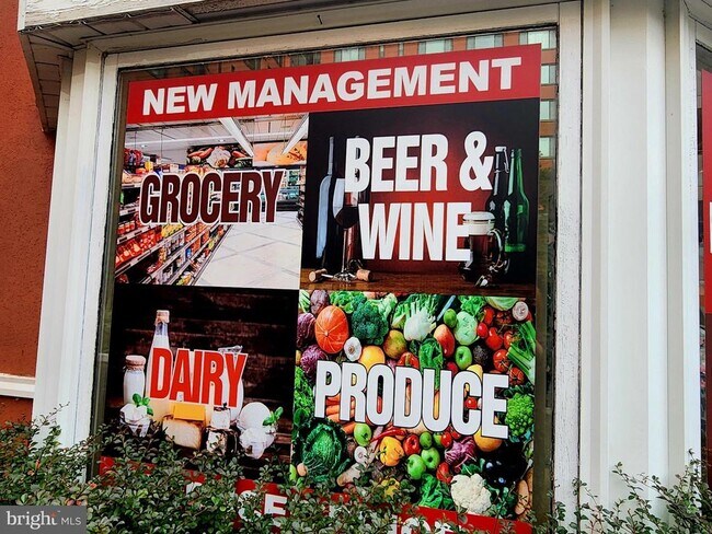 Building Photo - 1121 Arlington Blvd