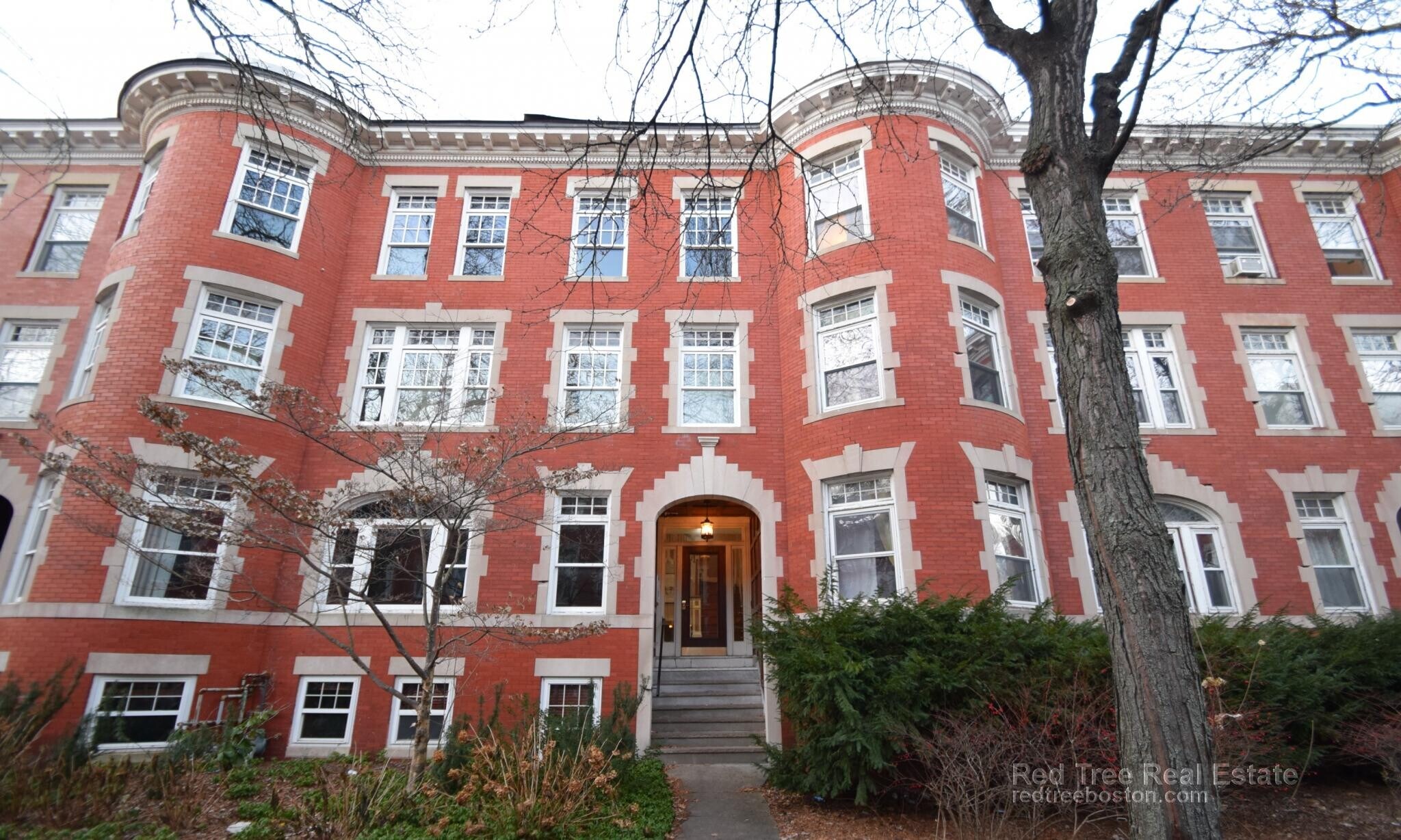 Building Photo - 9 Strathmore Rd