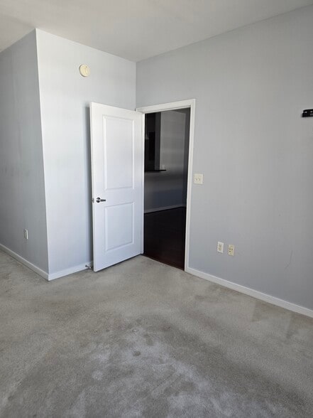 Building Photo - 6506 America Blvd