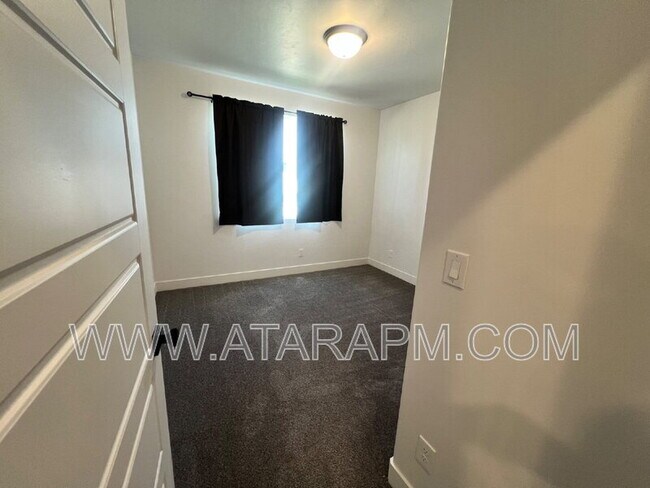 Building Photo - 543 S 1020 W