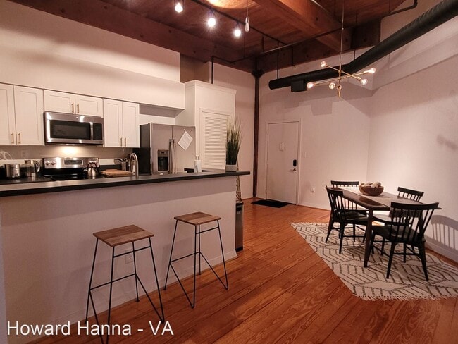 Building Photo - 1 br, 1 bath House - 230 W. Tazewell Stree...