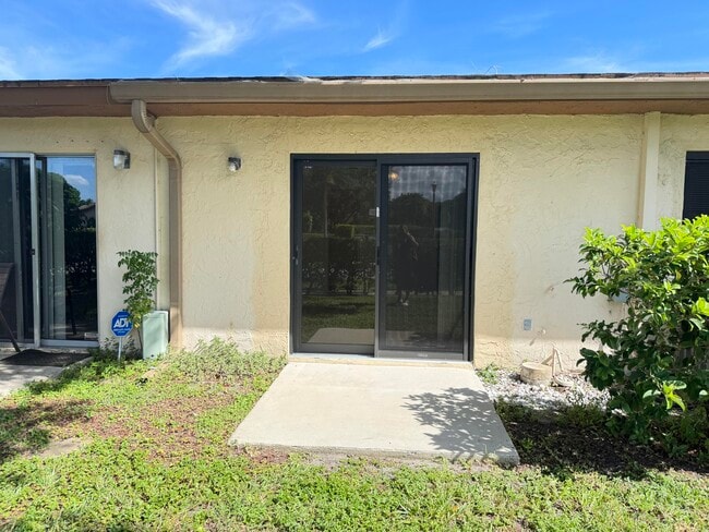 Building Photo - 5797 Doris Ct