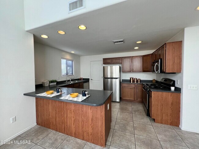 Building Photo - 4166 N Fortune Loop