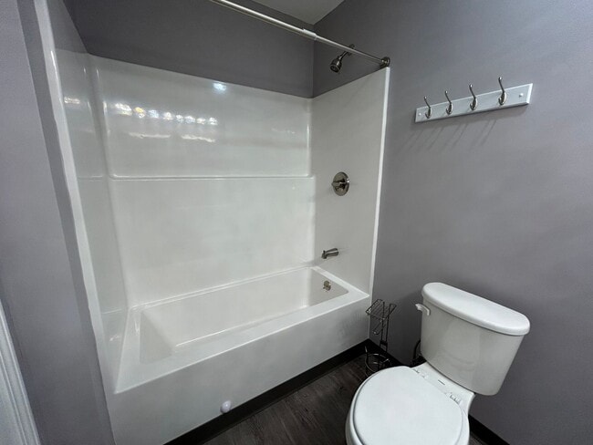 Building Photo - 58-60 Morning Dr