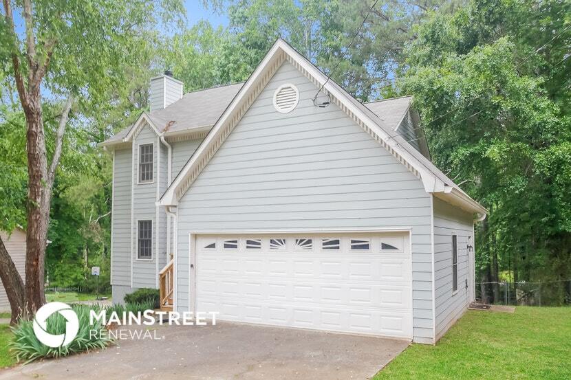 Building Photo - 2452 Clintwood Dr