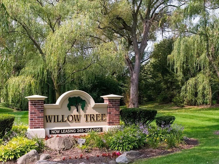Willow Tree Apartments 22266 Civic Center Dr Southfield MI 48033