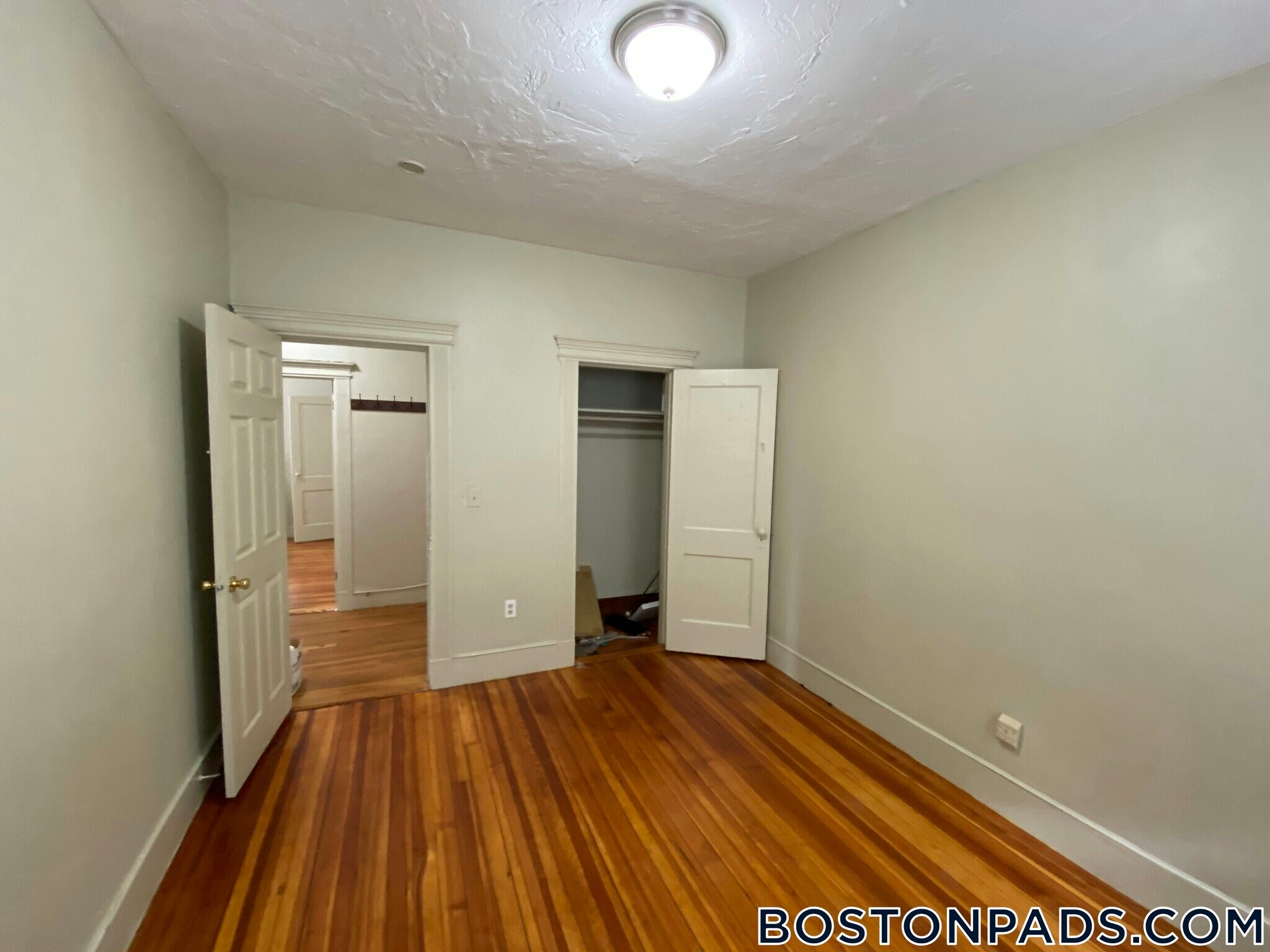 Building Photo - 1412 Commonwealth Ave