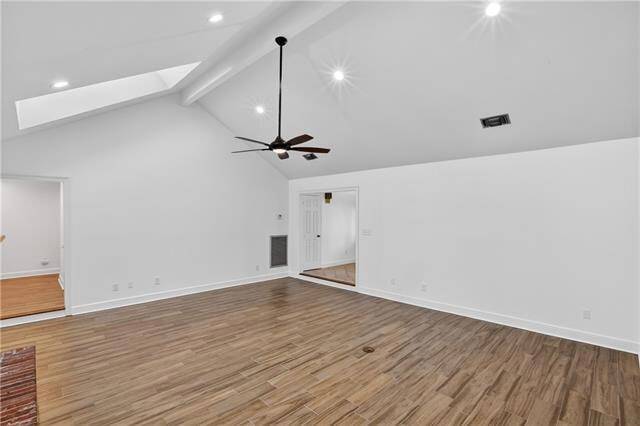 Building Photo - 401 Starling Dr