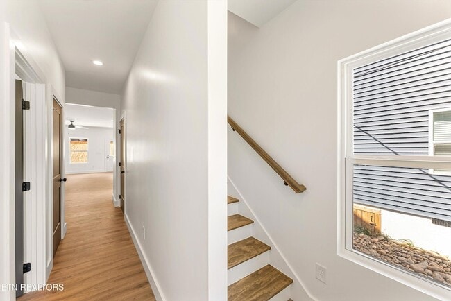 Building Photo - 3425 Garden Dr
