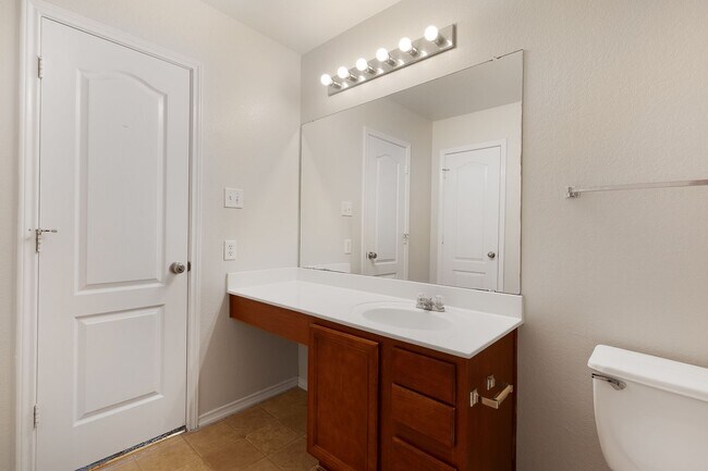 Building Photo - Highland Farms~Single Story 3 Bedroom with Study on Corner Lot