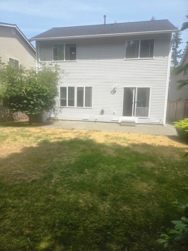 Building Photo - 3bd/2.5ba Maple Valley Home