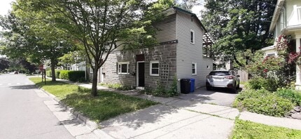 Building Photo - 408 E Lincoln St