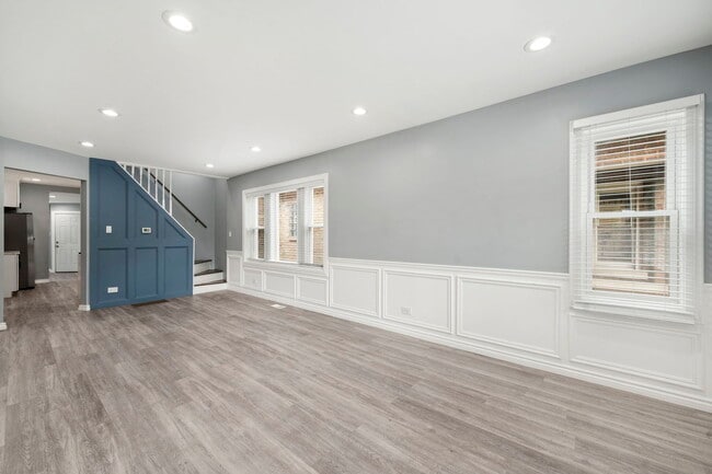 Building Photo - 4630 W Montana St