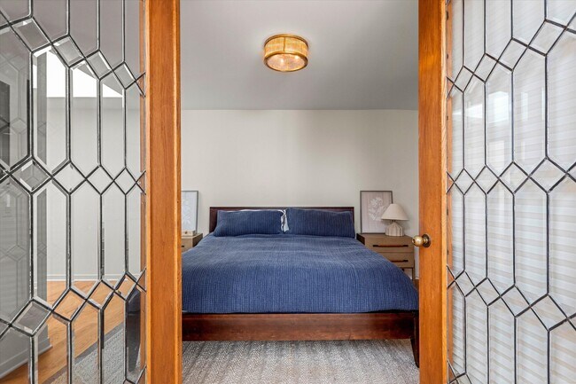 Building Photo - 3936 Holden Dr