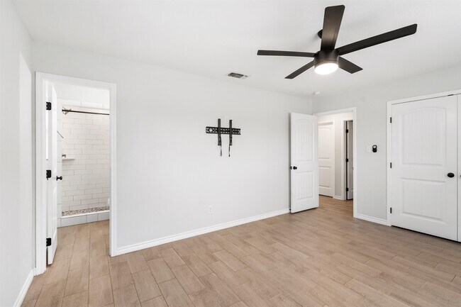 Building Photo - 108 Jaimie Way