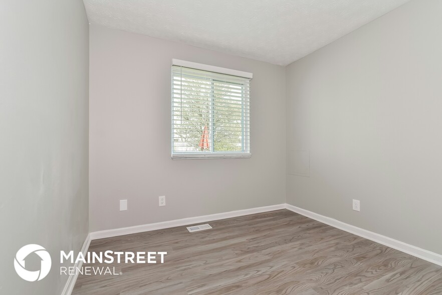 Building Photo - 1825 Keystone Lakes Dr