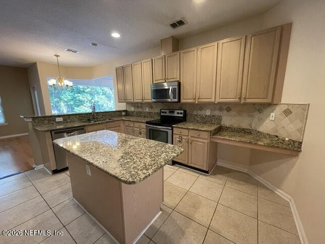 Building Photo - 8907 Hampton Landing Dr E