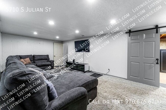 Building Photo - 5710 S Julian St