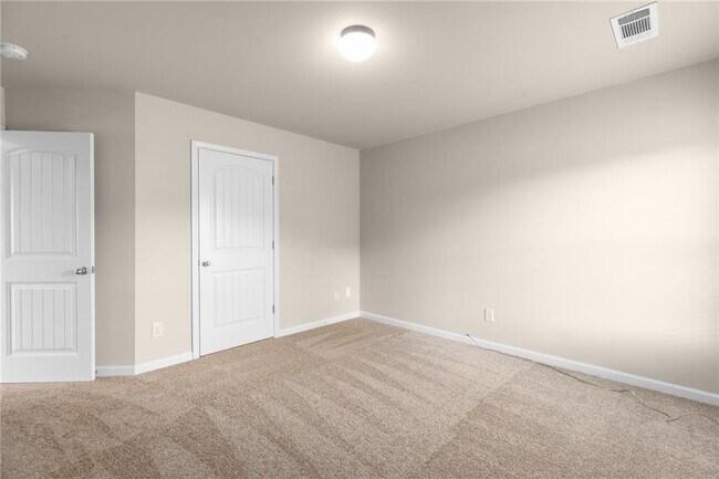 Building Photo - 2340 Cain Cir