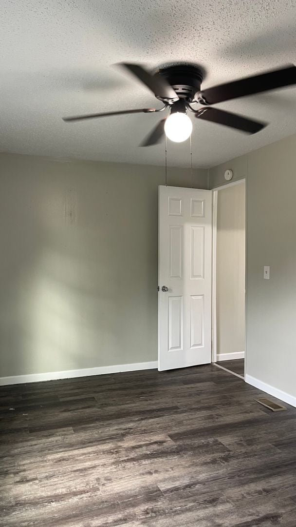 Building Photo - 3 Bed, 2 Bath Mobile Home! HUD ACCEPTED!