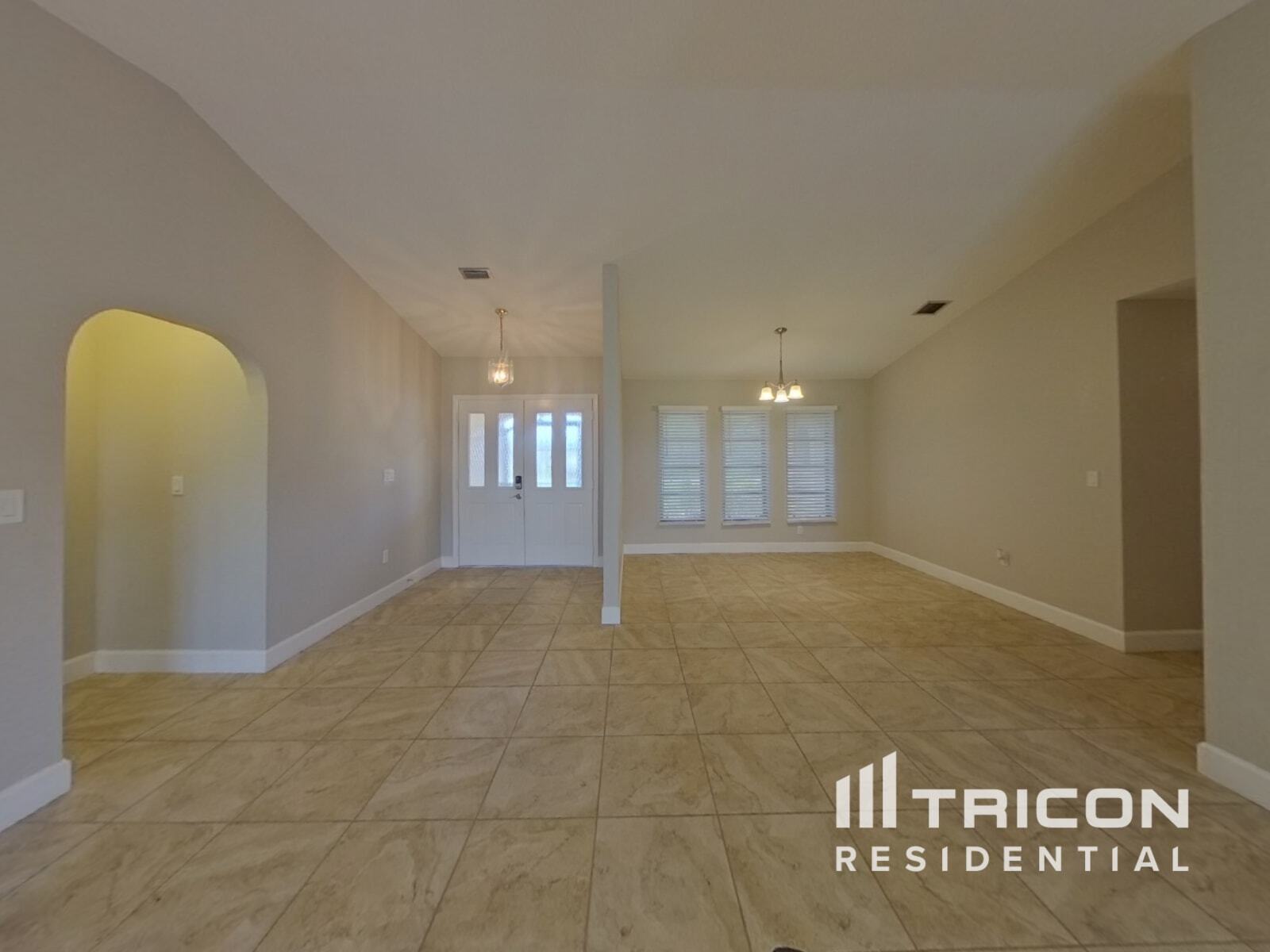 Building Photo - 2285 Rio De Janeiro Ave