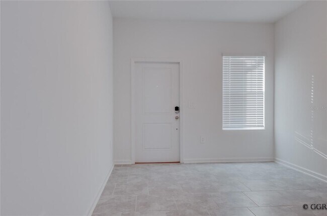 Building Photo - 3149 Laurent Lp