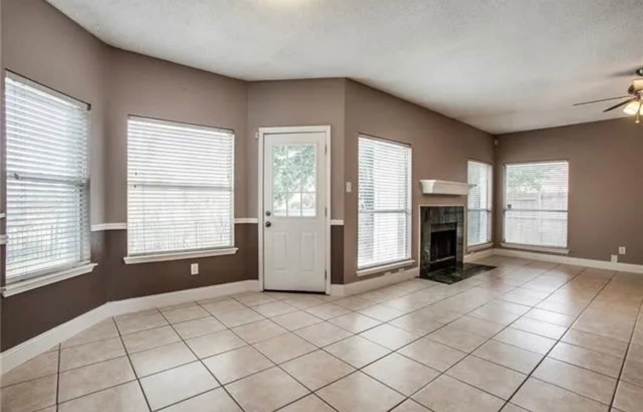 Building Photo - 3917 Silver Meadow Ln