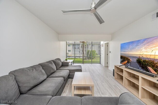 Building Photo - 1417 Chesapeake Ave