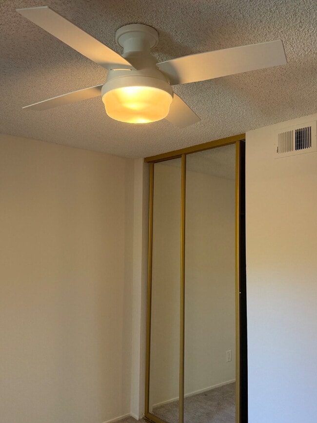 Building Photo - Spacious 3-Bedroom, 2-Bath Multi-Level Home with Balcony, In-Unit Laundry & Dual Parking