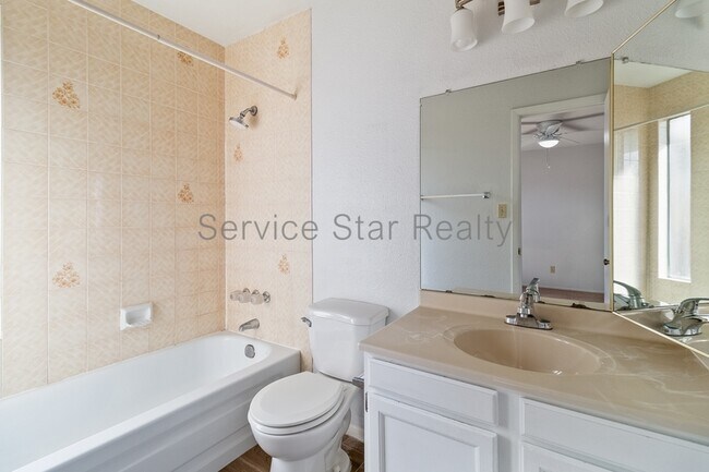 Building Photo - 3033 N 37th St