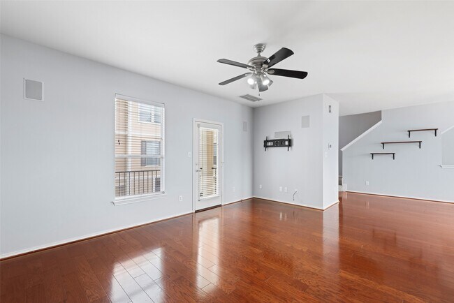 Building Photo - 1211 Ennis St