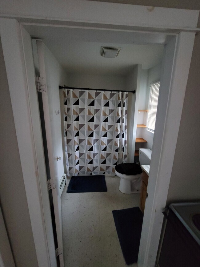 Building Photo - 93 Market St