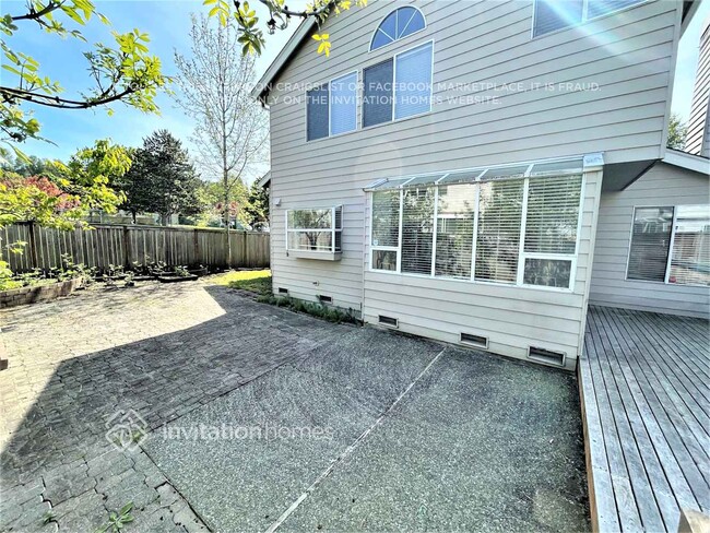 Building Photo - 746 S 32nd St