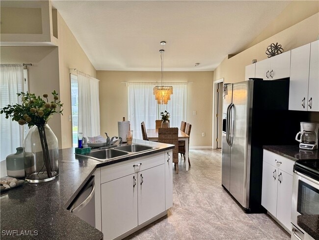 Building Photo - 1506 SW 14th St