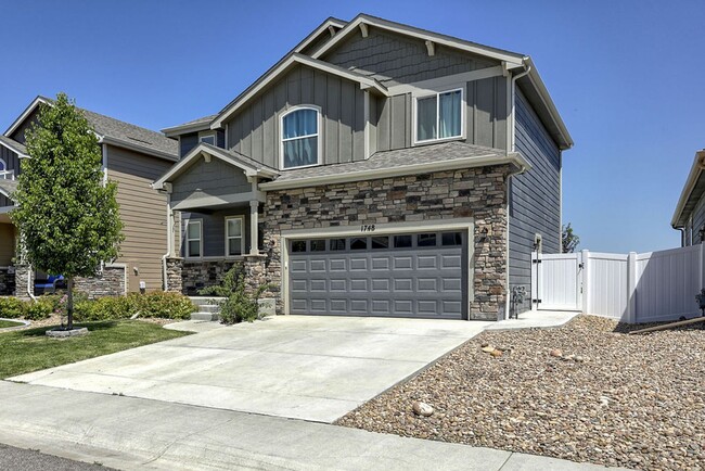 Building Photo - Stunning 4-Bedroom Home in The Ridge at Harmony!