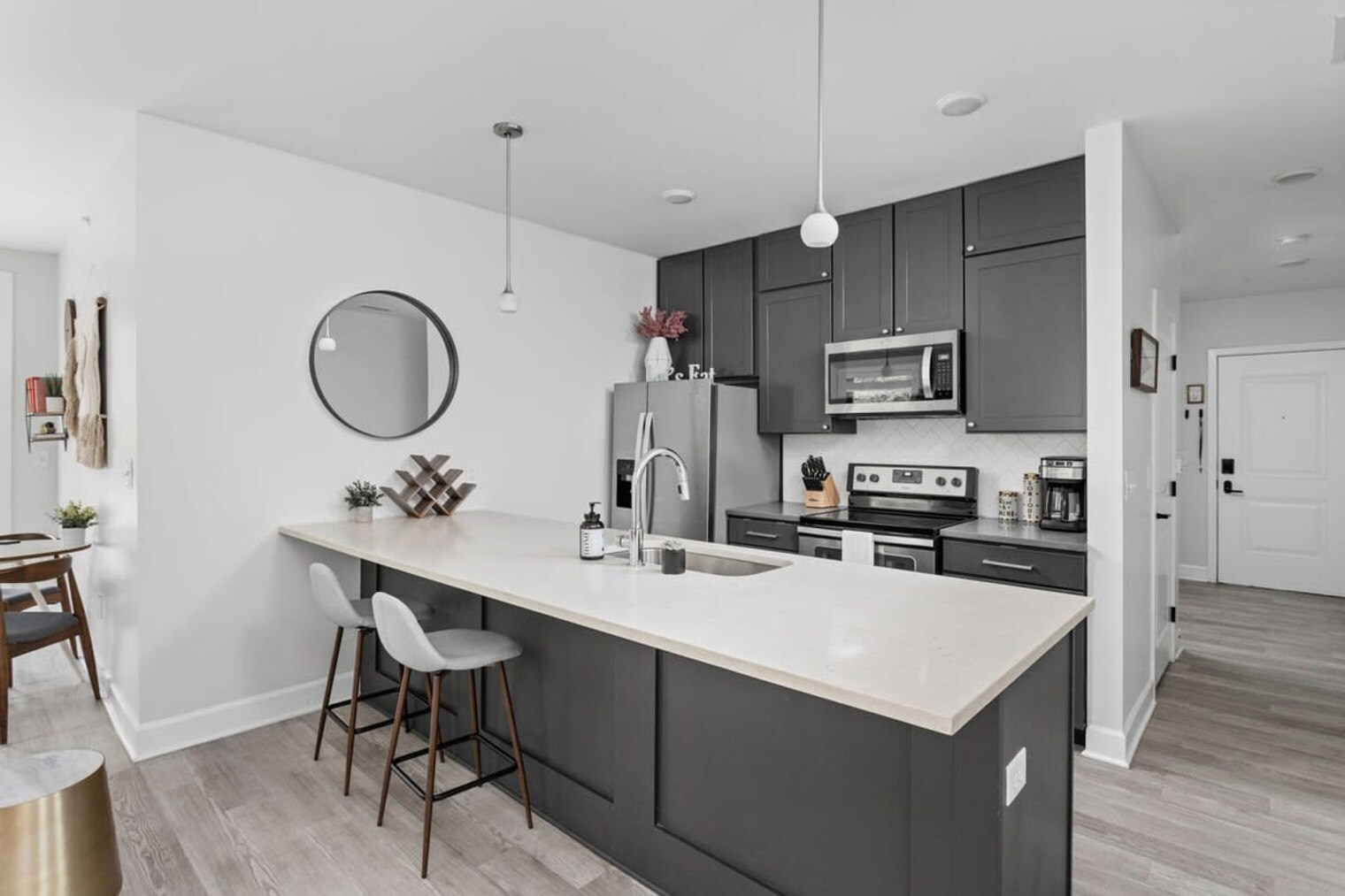 Building Photo - 5858 N College Ave